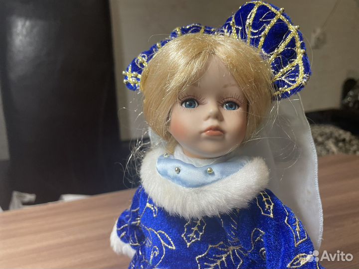 Снегурочка под елку