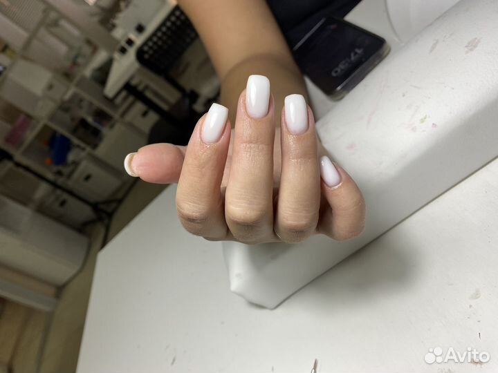 Маникюр педикюр