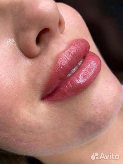 Перманентный макияж бровей, губ, век