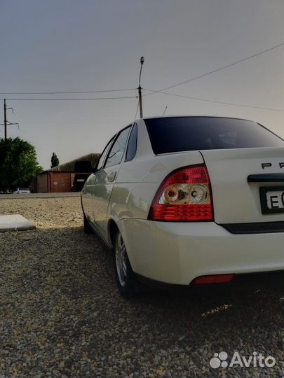 LADA Priora 1.6 МТ, 2012, битый, 300 000 км