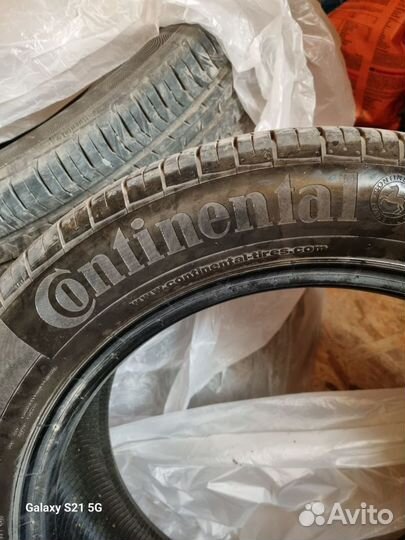 Continental ContiPremierContact 215/55 R17