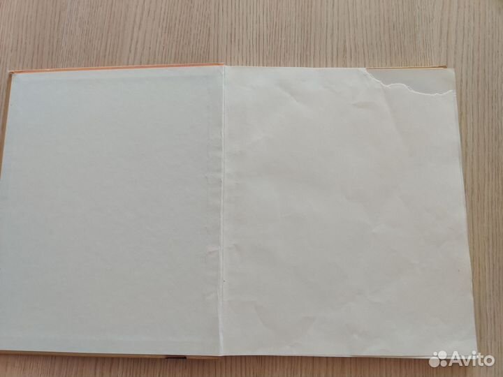 Револьверы и пистолеты мира