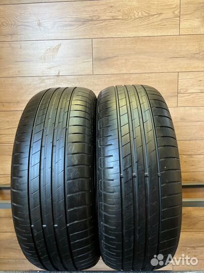 Goodyear EfficientGrip Performance 205/60 R16