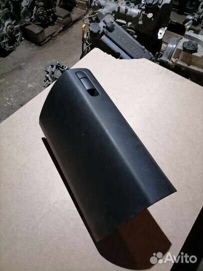 Бардачок Mazda CX-7