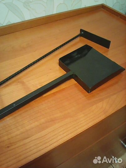 Совок и кочерга