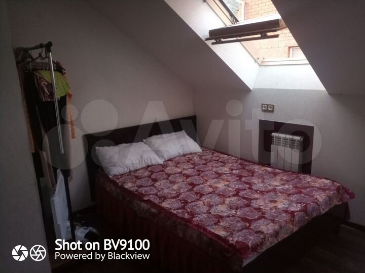 Комната 90 м² в 2-к., 3/3 эт.