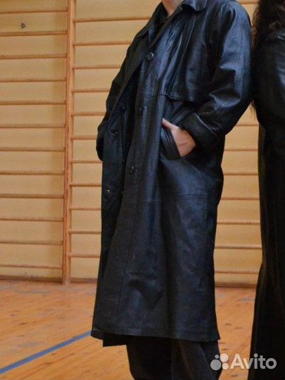 Кожаный плащ