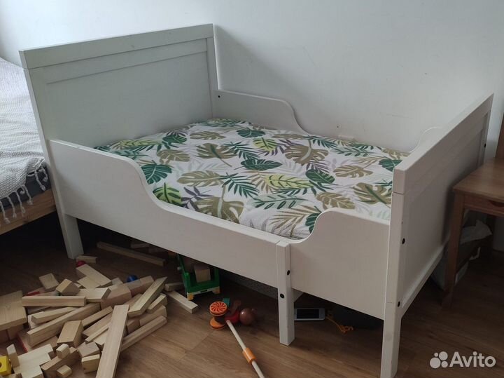 Раздвижная кровать IKEA сундвик