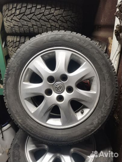 Литые диски r15 5/114.3 Toyota с резиной