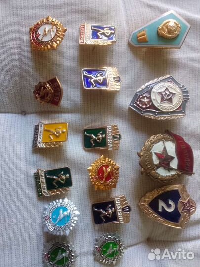 Тяжелые значки ссср,спортивные,пионерия,и.т.д