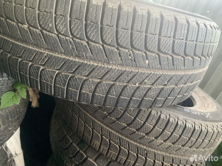 Michelin X-Ice 215/60 R17