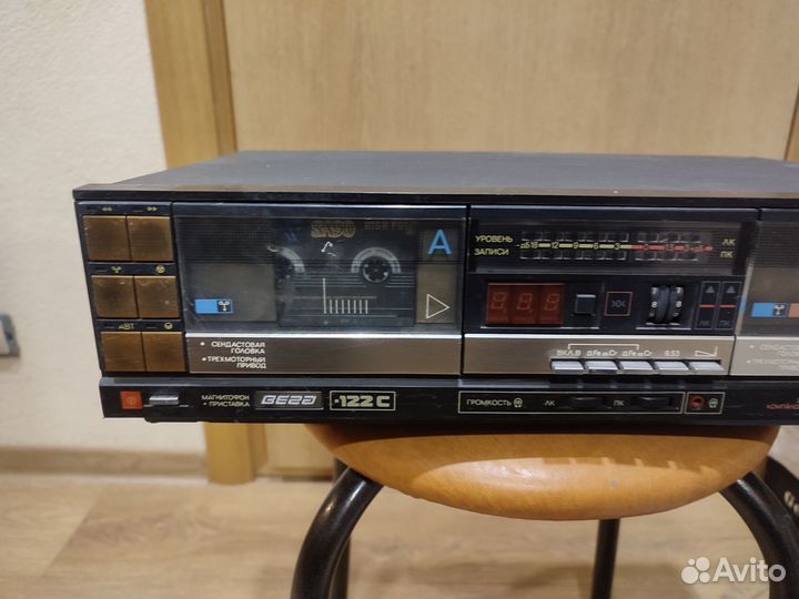 Дека кассетная