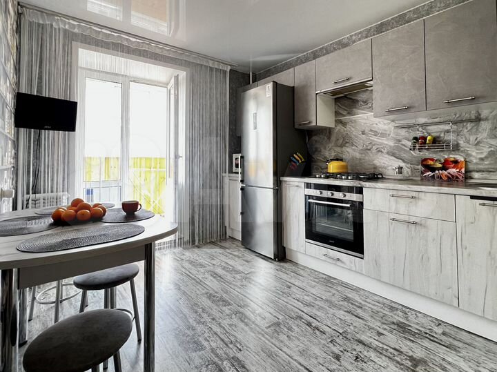 2-к. квартира, 62 м², 8/11 эт.