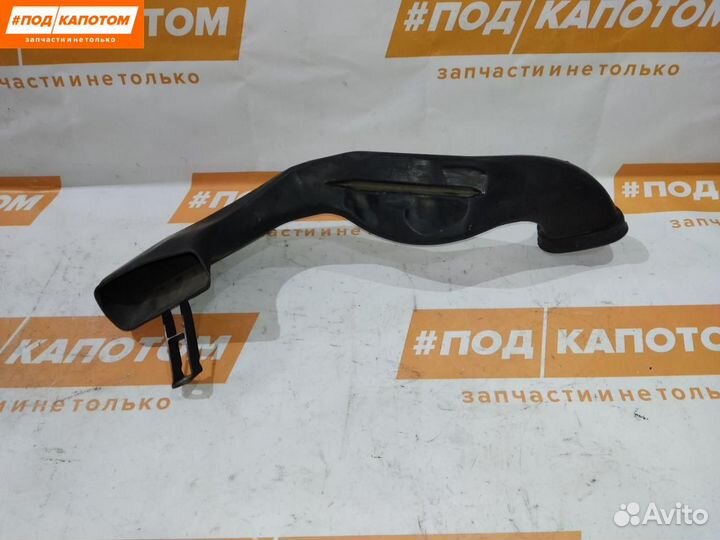 Патрубок воздушного фильтра Opel Astra J 13307080