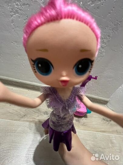 Кукла с транспортном