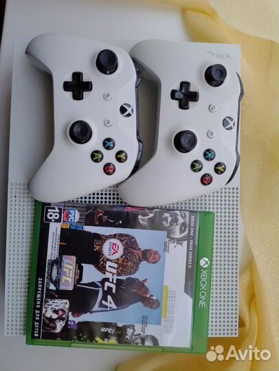 Xbox one s 2 геймпада 1tb