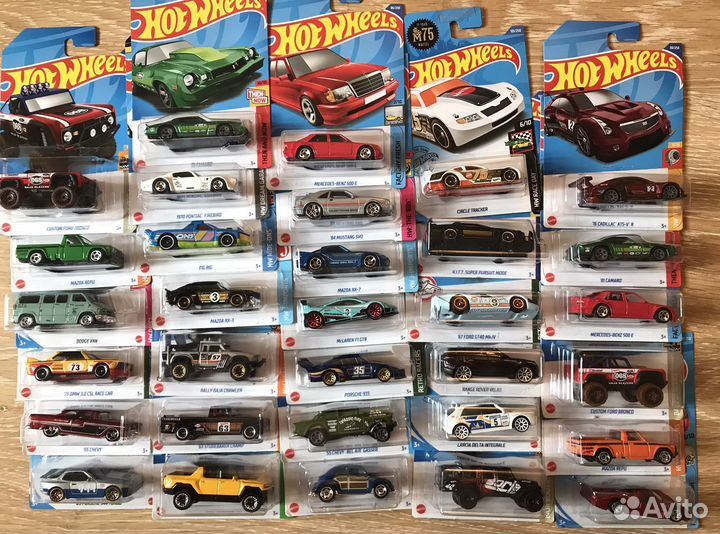Hot wheels модели 1/64