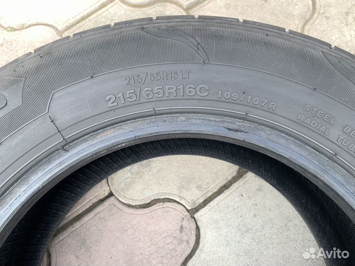 Tracmax Transporter RF09 215/65 R16C 109R