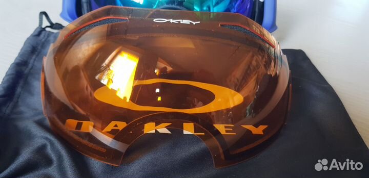 Горнолыжные очки oakley
