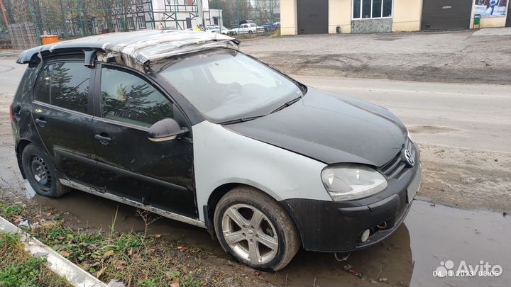 Volkswagen Golf 1.6 МТ, 2004, 192 000 км