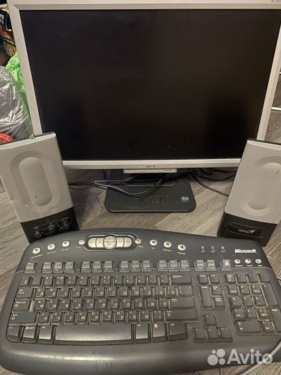 Монитор, клавиатура, колонки