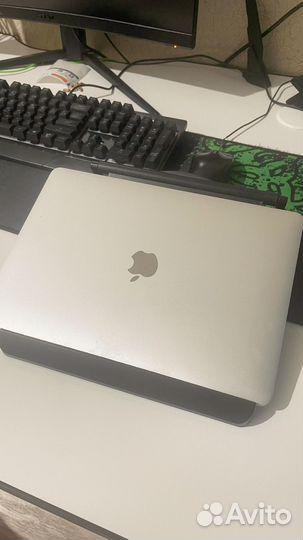 Apple macbook pro 13