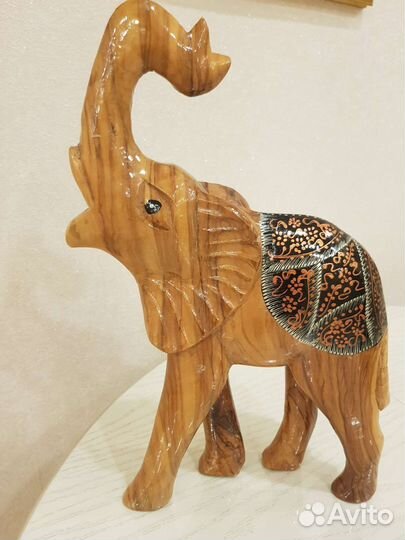 Фигурка слон деревянный