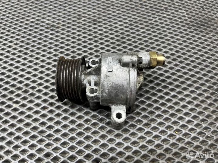 Насос вакуумный Ford Transit 2.4L