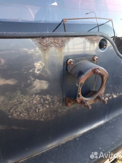 Крышка дверь багажника шевроле нива