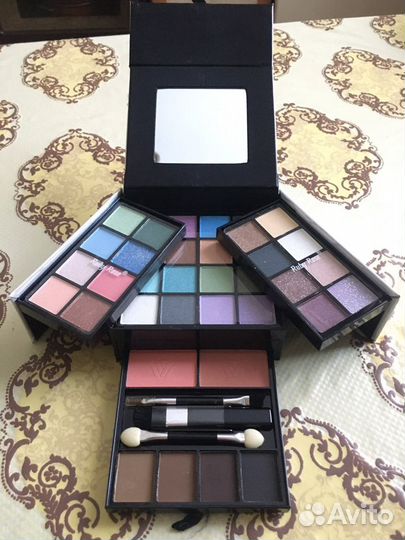 Набор косметики для макияжа