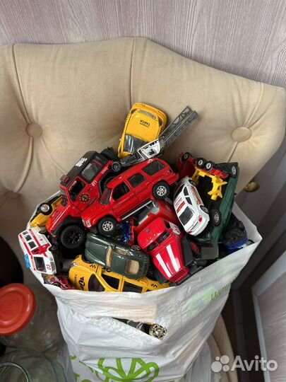 Машинки металлические