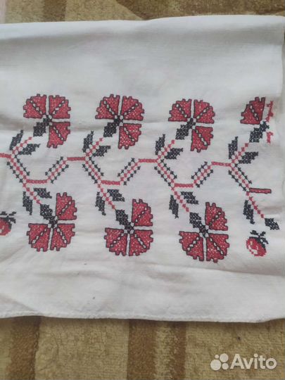 Рушник старинный вышитый