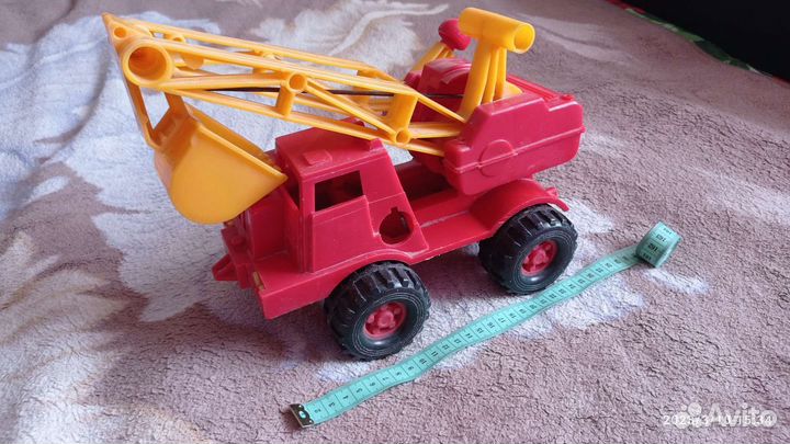 Машина экскаватор СССР