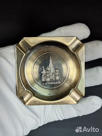 Пепельница Кремль квадратная 7,2 х 7,2 см метал