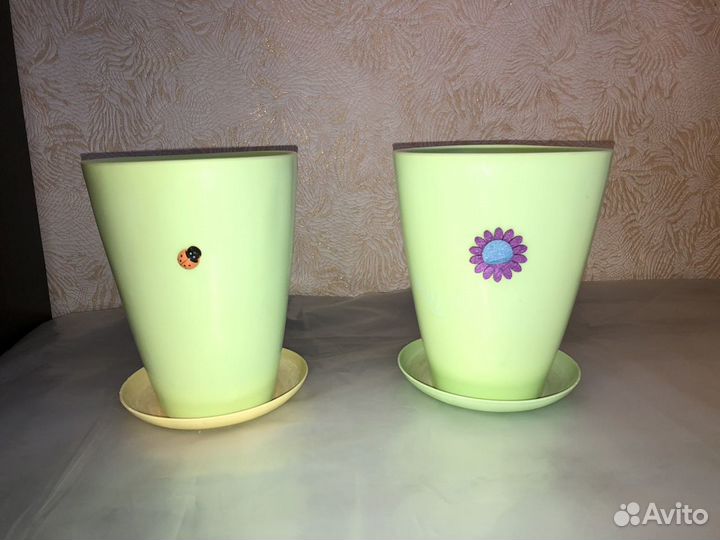 Горшки керамические и пластиковые (много)