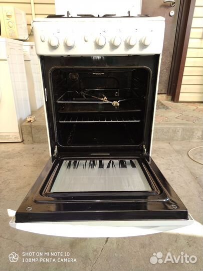 Газовая плита Indesit. Розжигом и грилем. Доставка