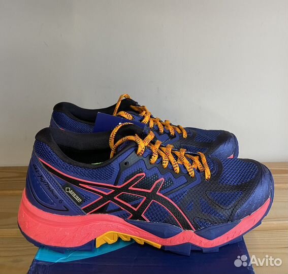 Кроссовки с мембраной Asics Gel FujiTrabuco 6