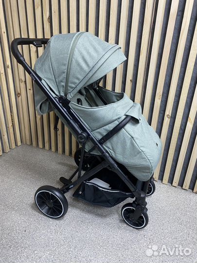 Прогулочная коляска indigo