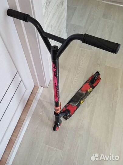 Трюковой самокат