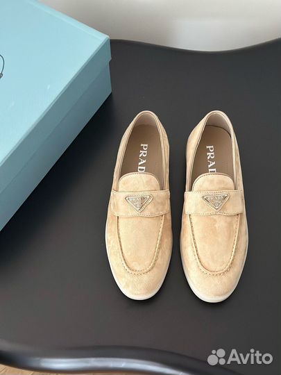 Лоферы prada женские