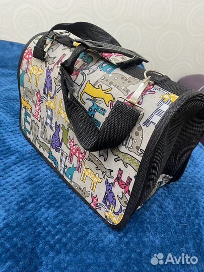 Переноска для кошек и собак