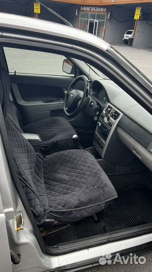 LADA Priora 1.6 МТ, 2010, 200 000 км