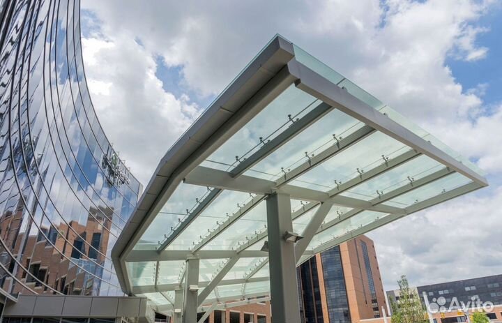 Стеклянный козырек от производителя