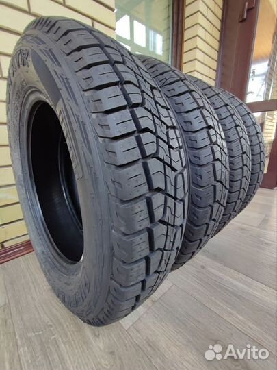 Pirelli Scorpion R16,185/75