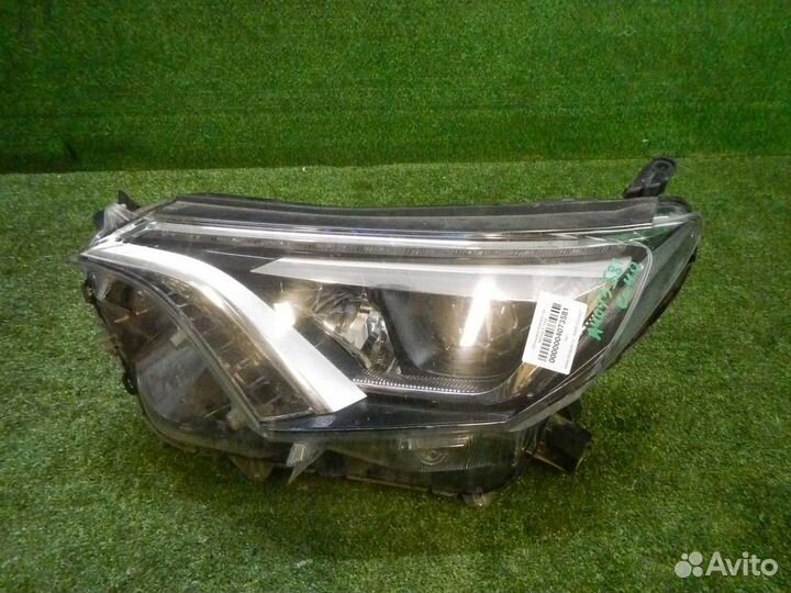 Фара левая Toyota RAV4