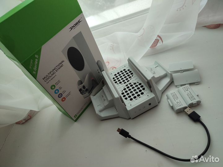Охлаждающая подставка для xbox Series S