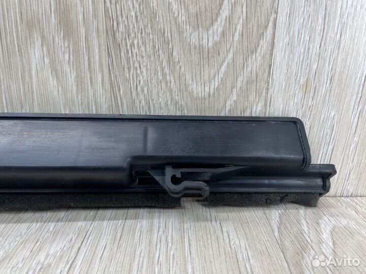 Дефлектор радиатора правый Hyundai Ix35