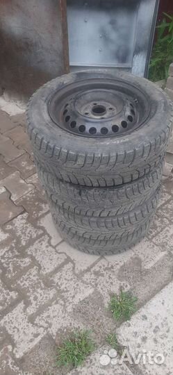 Hankook Winter I'Pike RS W419 175/65 R14