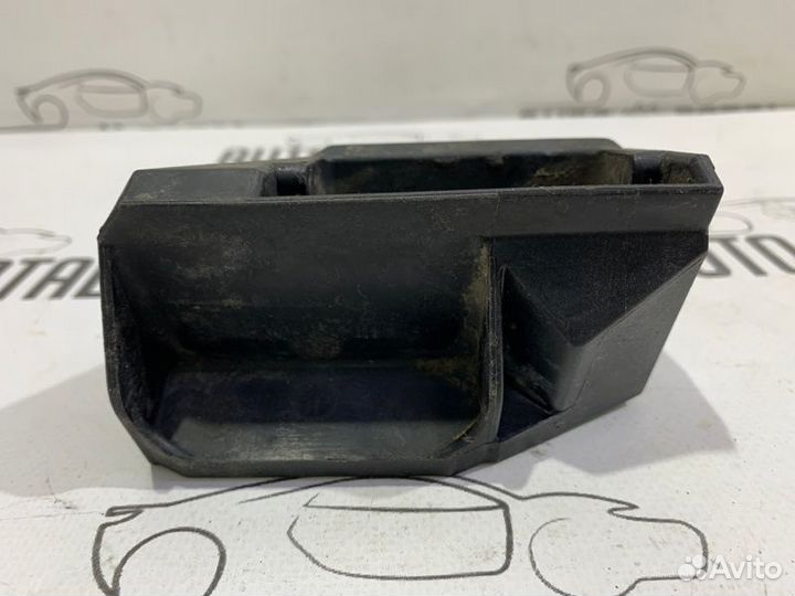 Крепление радиатора Bmw 745 E65 N62B44 2004