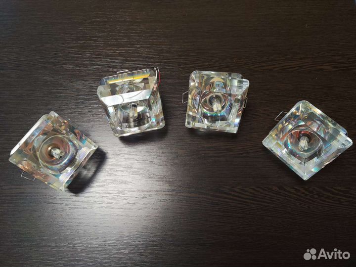 Светильник потолочный встраиваемый